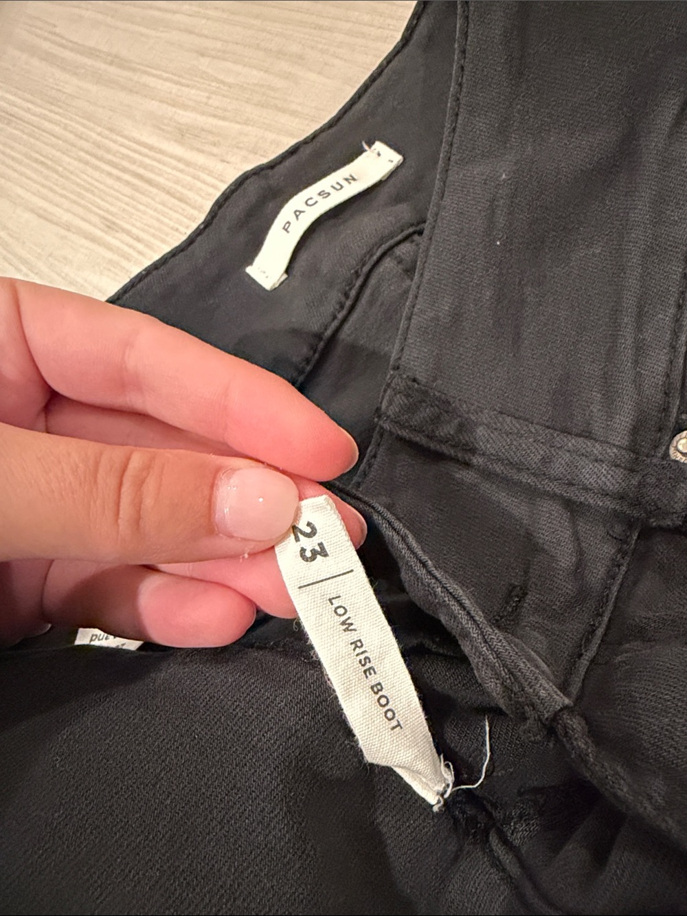 PacSun Low Rise Bootcut Jeans - Picture 3 of 4